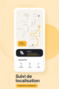Une femme explorant des annonces de location sur son ordinateur, illustrant la recherche immobilière.