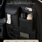 Organisateur de voiture avec plusieurs poches et tablette pliable bien rangé à l'arrière d'un siège.