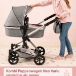 Un Kombi Puppenwagen Neo Vario en promenade avec un enfant dans un parc