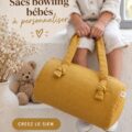 Sac à bowling personnalisé pour bébé sur une table en bois